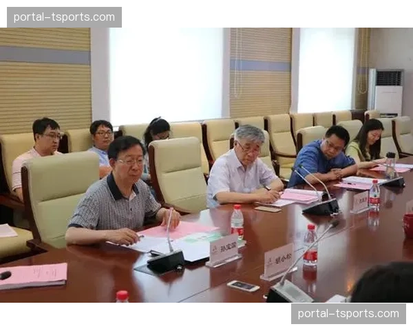 学术动态:索邦大学运动科学团队发布论文,探讨草坪湿度与传中球速的关系